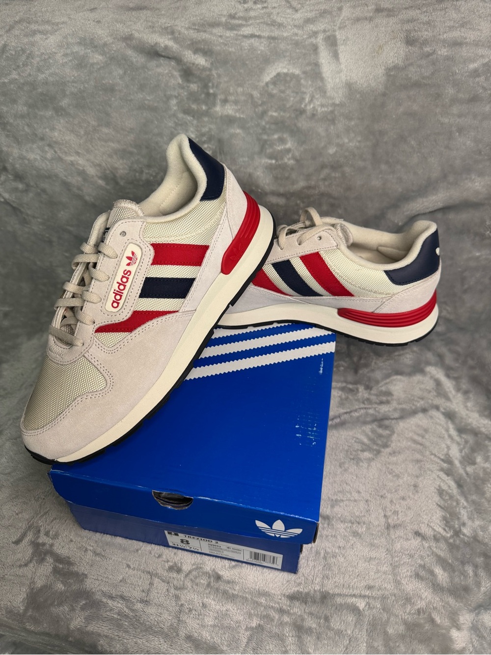 New in Box 🍨 adidas Men’s Treziod 2 - Size 8